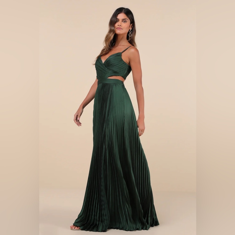 NWT Glam Cutout Maxi Gown SZ Sml